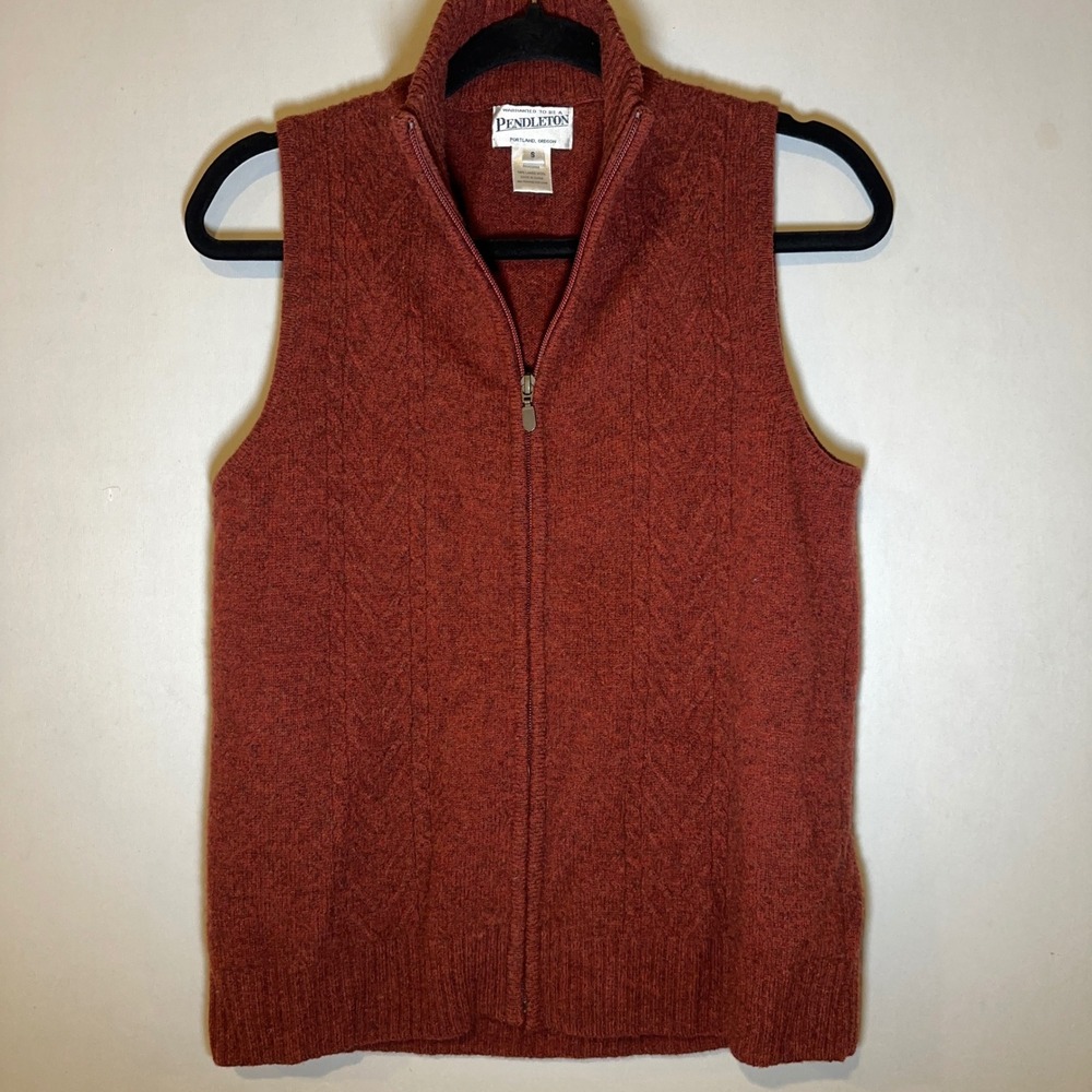 Pendleton Lambswool Sweater Vest Womens Small Rust Orange Cable Knit Zip Cabin